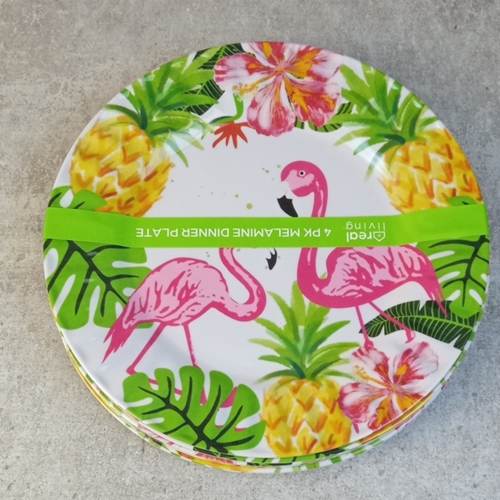 🏠 Tropical Flamingo and Pineapple Outdoor Dinner Plates